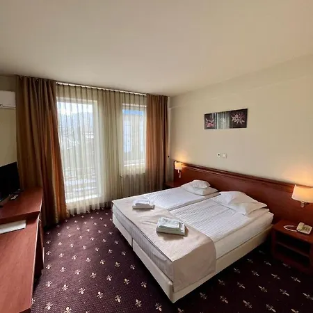Seven Otel