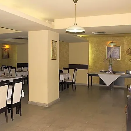 Seven Hotell
