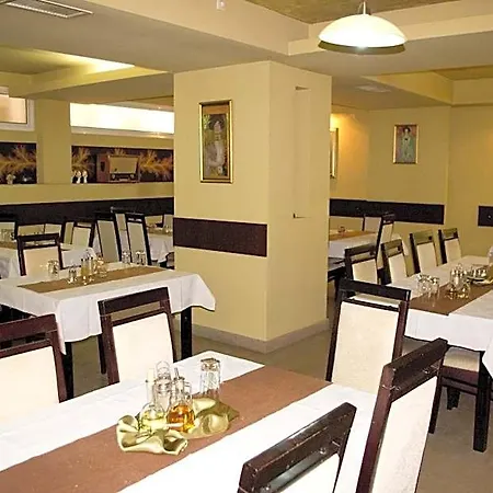 Seven Hotell