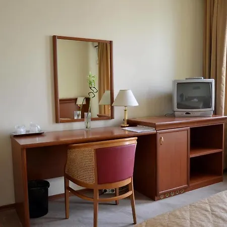 Seven 3* 克卢日-纳波卡