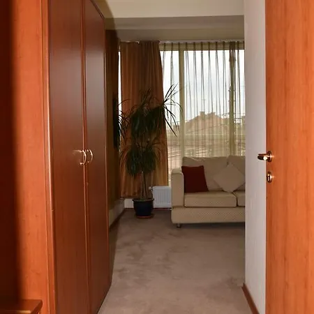 Otel Seven