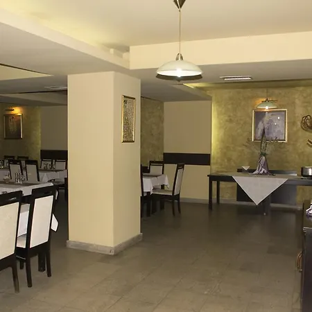 Hotel Seven 3*