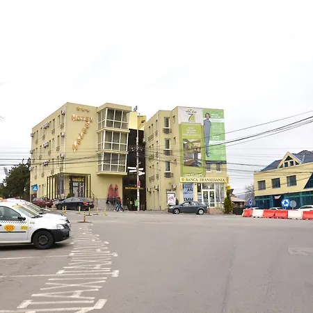 Seven Hotel 3*